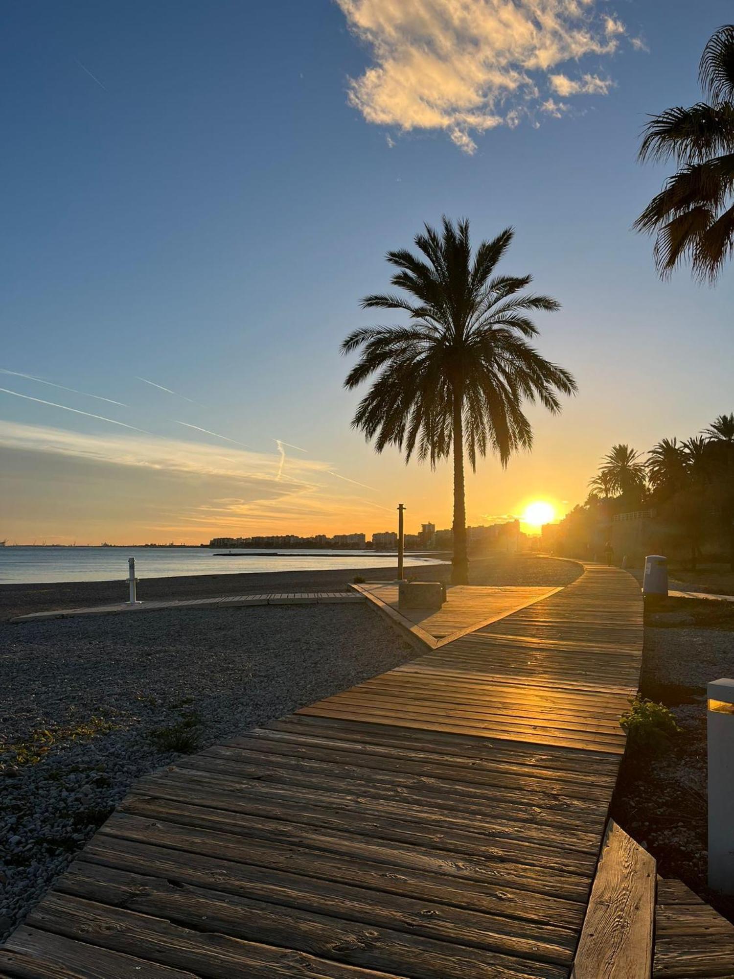 Palmeras, Vistas Privilegiadas A Toda La Costa De Benicassim, Con Piscina, Smart Tive Y Wifi Totalmente Gratuito Apartment